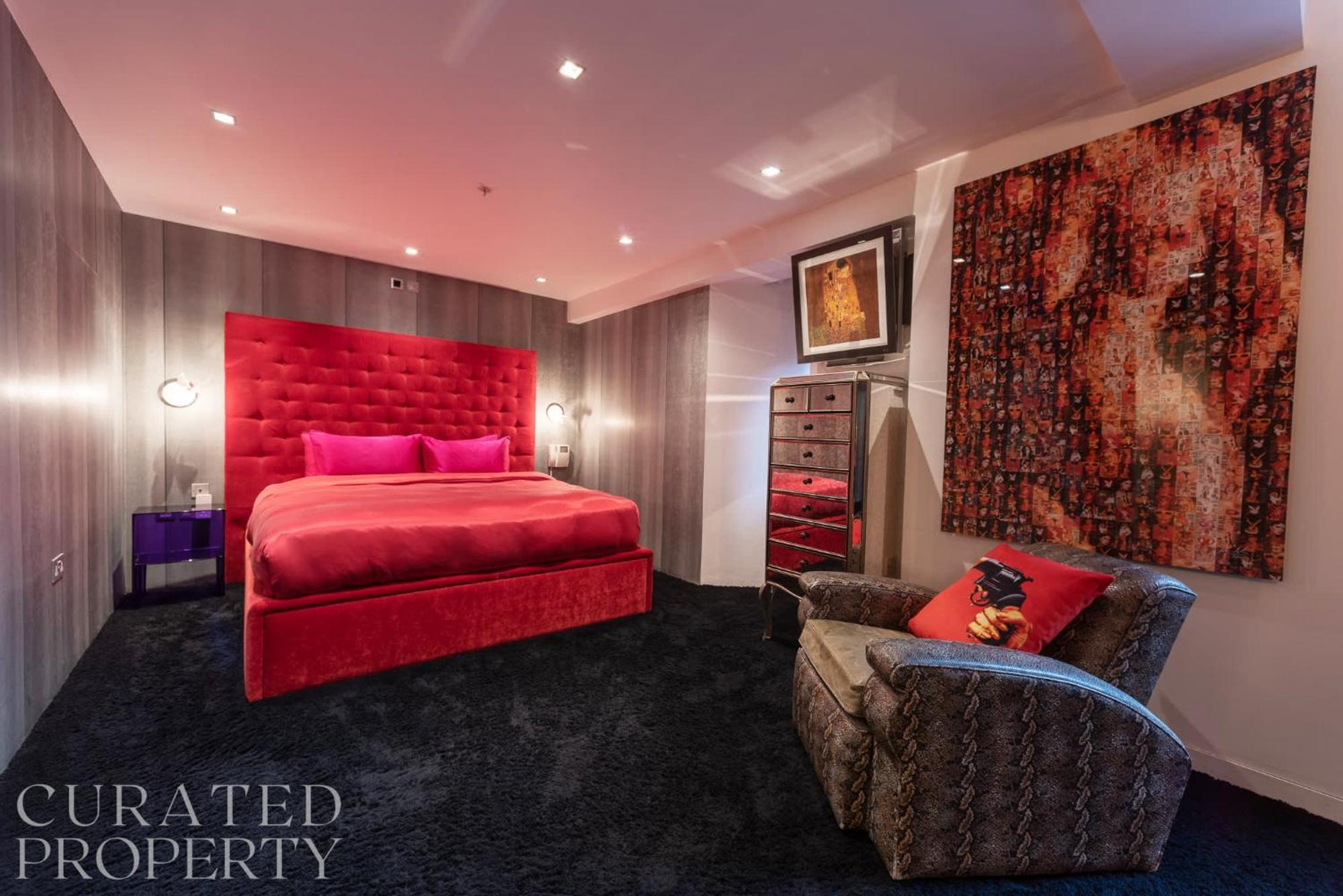 Amazingly Luxurious Loft Apartment, Soho - 3 Bedrooms, 2 Bath & Office ลอนดอน ภายนอก รูปภาพ